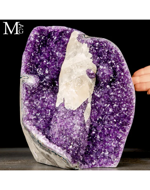 Geode di Ametista con Stalattite e formazione di C...