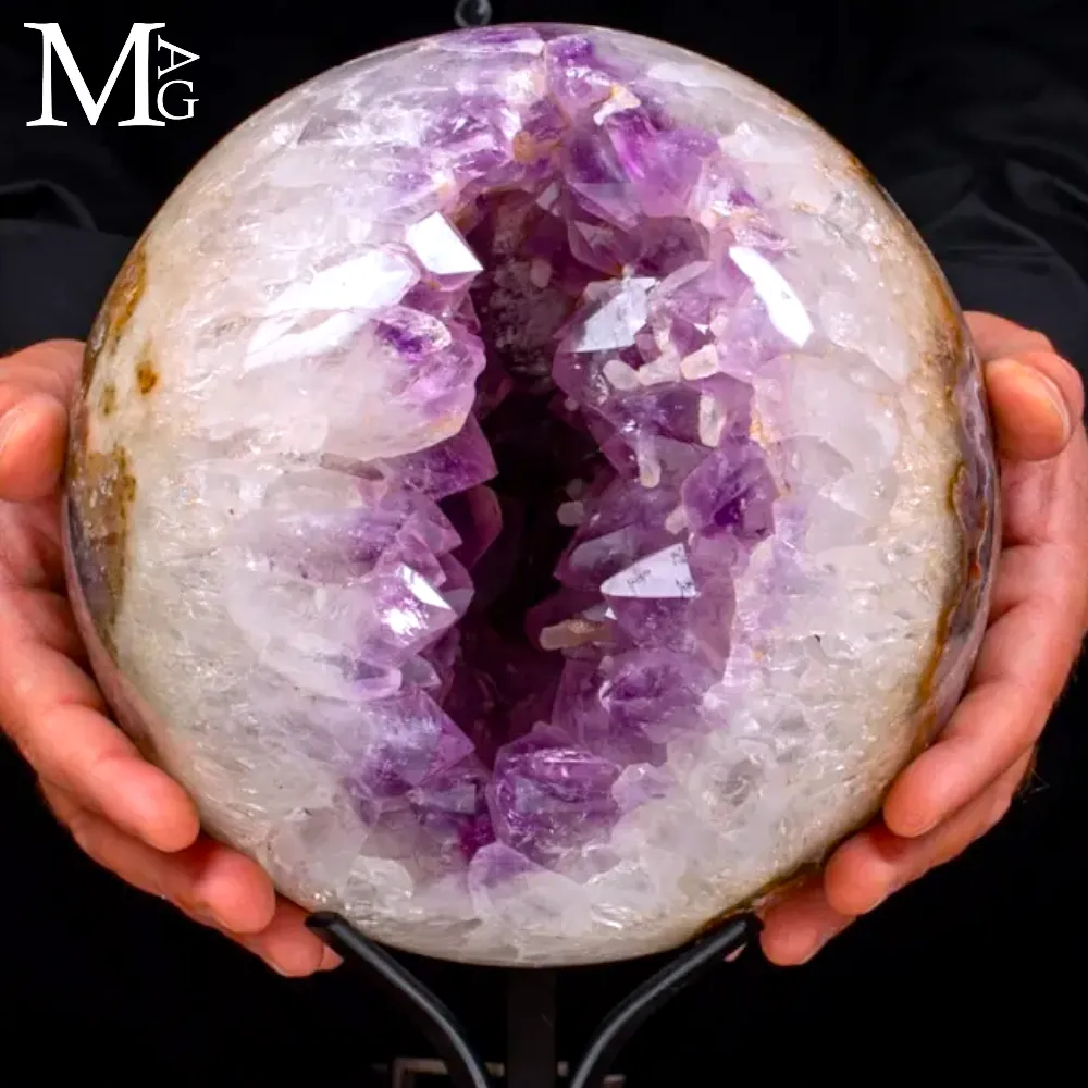 Grande Sfera in Quarzo Ametista da Geode Naturale