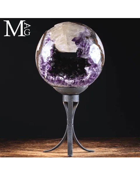 Sfera di Ametista - Geode con Cristallo di Calcite Naturale.