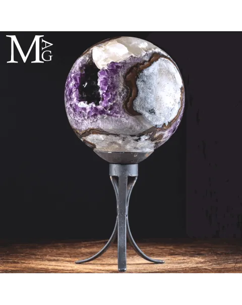 Sfera di Ametista - Geode con Cristallo di Calcite Naturale.