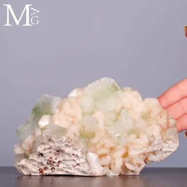 Apofillite Verde su Stilbite dell’India