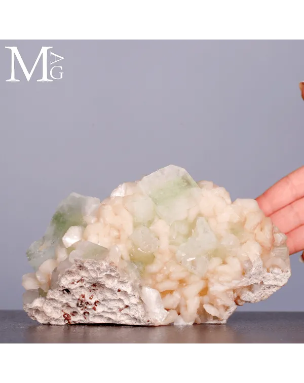 Apofillite Verde su Stilbite dell’India