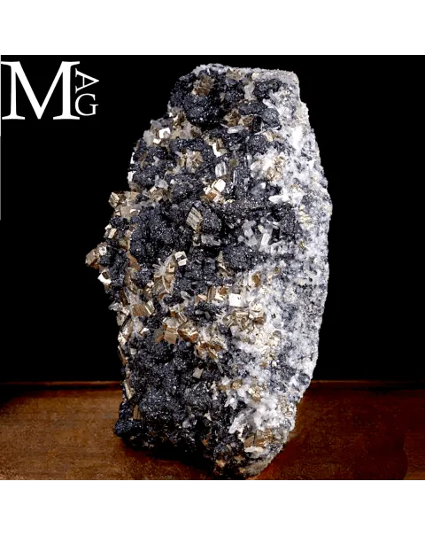 Quarzo con Galena, Pirite e Sfalerite.