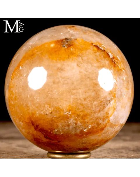 Sfera in Quarzo Ematoide – Intagliata da Cristallo Naturale.