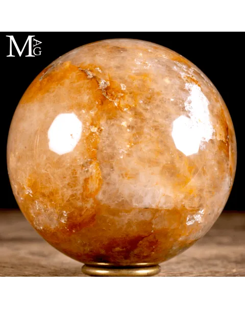 Sfera in Quarzo Ematoide – Intagliata da Cristallo Naturale.