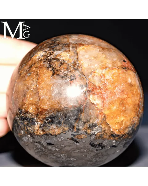 Sfera in Quarzo Ematoide con Inclusioni Ferrifere.