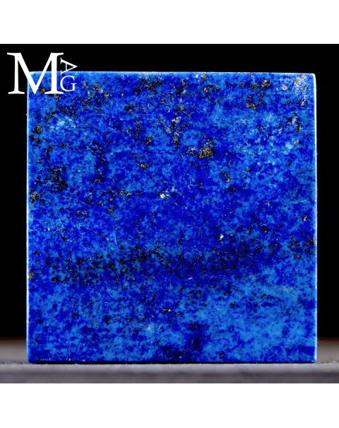 Cubo in lapis lazuli naturale.