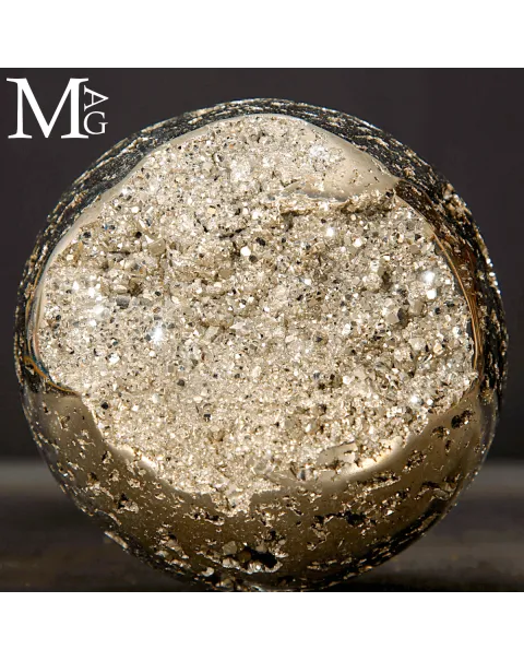 Sfera in Pirite naturale del Perù.