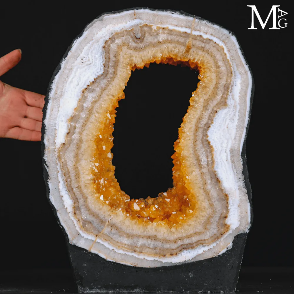 Geode di Citrino Madeira – Fetta su Base Cementizia.