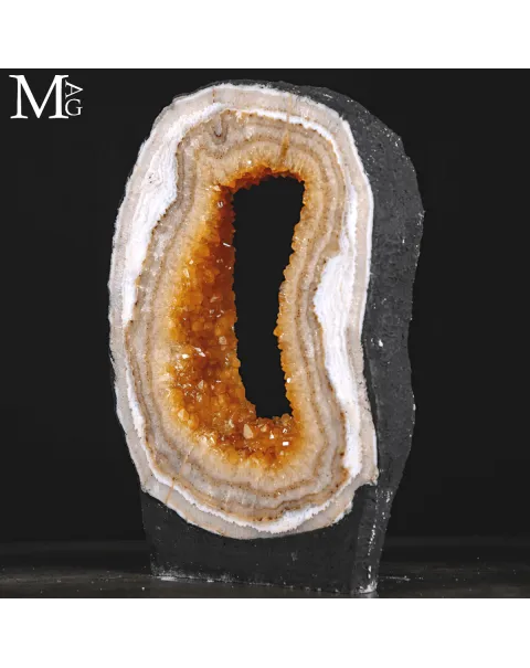 Geode di Citrino Madeira – Fetta su Base Cementizia.