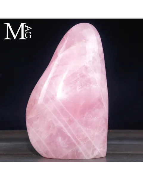 Quarzo Rosa del Madagascar - forma libera