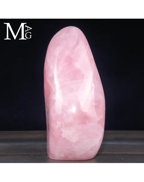 Quarzo Rosa del Madagascar - forma libera