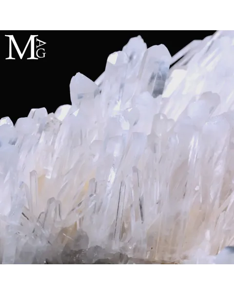 Drusa di Quarzo Aghiforme di Qualità Superiore – Santander, Colombia