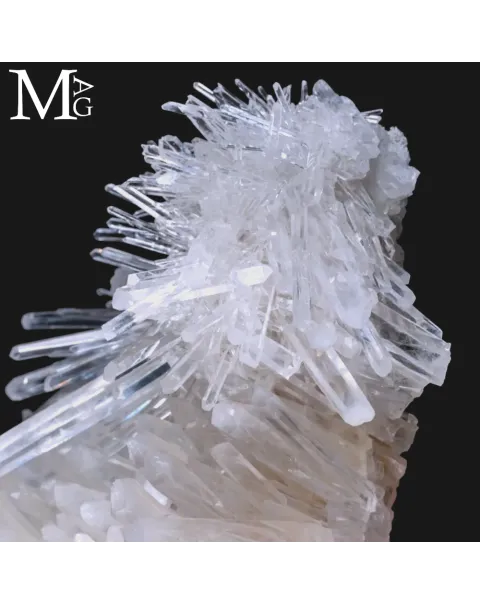Drusa di Quarzo Aghiforme di Qualità Superiore – Santander, Colombia