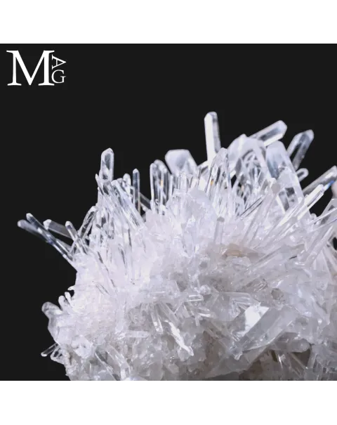 Drusa di Quarzo Aghiforme di Qualità Superiore – Santander, Colombia