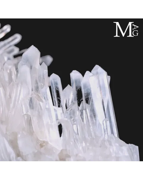 Drusa di Quarzo Aghiforme di Qualità Superiore – Santander, Colombia