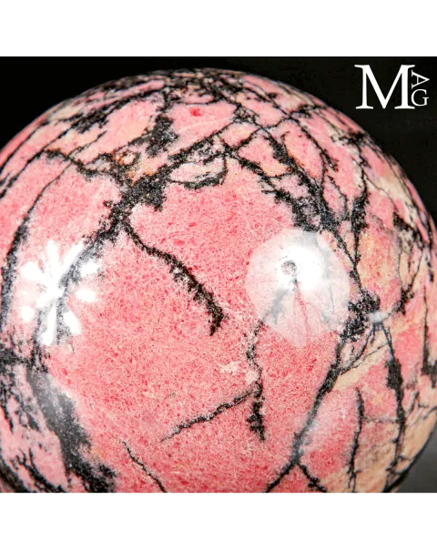 Sfera in Rodonite – Madagascar