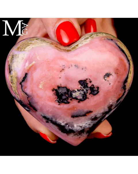 Cuore in Rodonite con In inclusioni Dendritiche – Perù