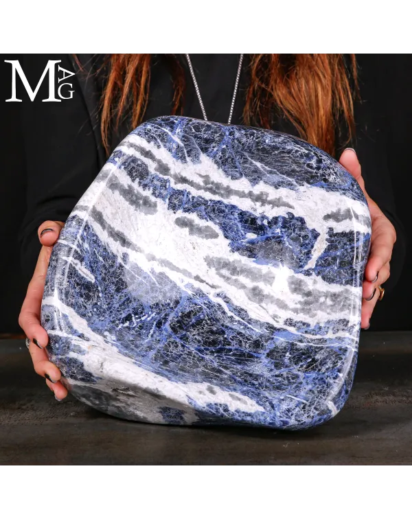 Vasca in Sodalite del Brasile