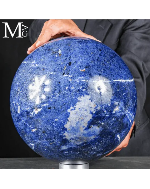 Sfera in Sodalite del Brasile - Blu Minerale per Interior Design