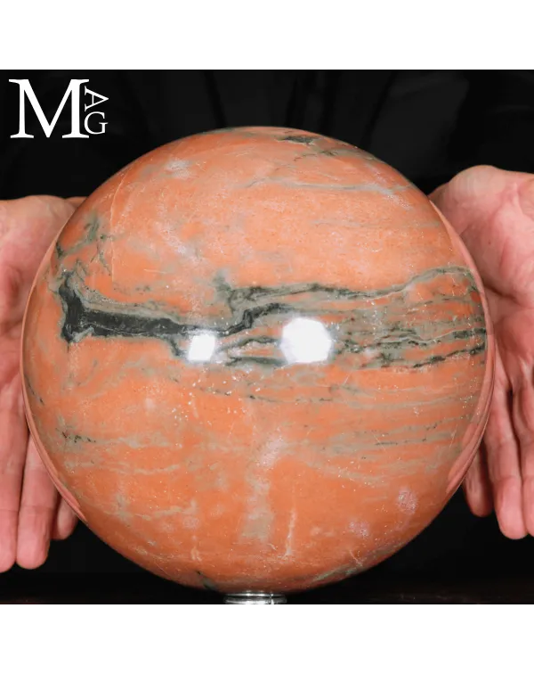 Grande Sfera in Sunstone – Madagascar.