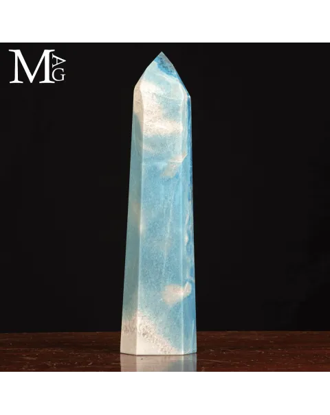 Grande obelisco in Trolleite – Blu Naturale.