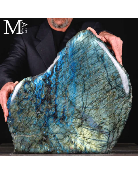 Grande Labradorite Blue and Golden Flash del Madagascar