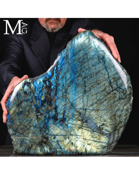 Grande Labradorite Blue and Golden Flash del Madagascar
