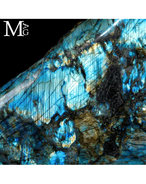 Grande Labradorite Forma Monumentale – 28,6 kg