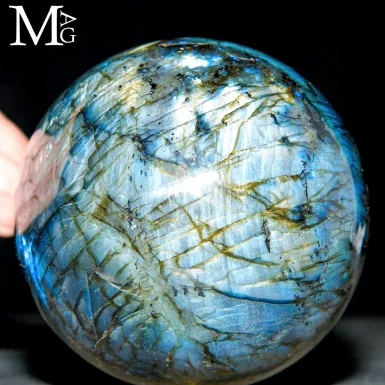 Sfera in Labradorite del Madagascar