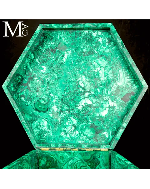 Grande Scatola Esagonale in Malachite – Mosaico.