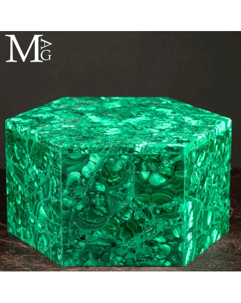 Grande Scatola Esagonale in Malachite – Mosaico.