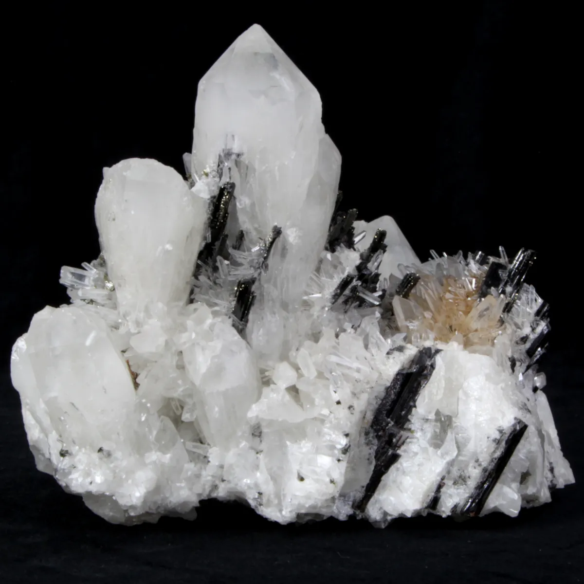 Quarzo con Hubnerite