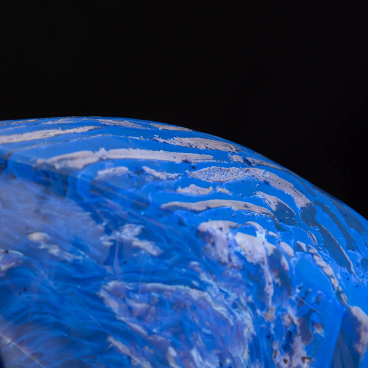 Esemplare Unico di Ambra Blu di Sumatra.
