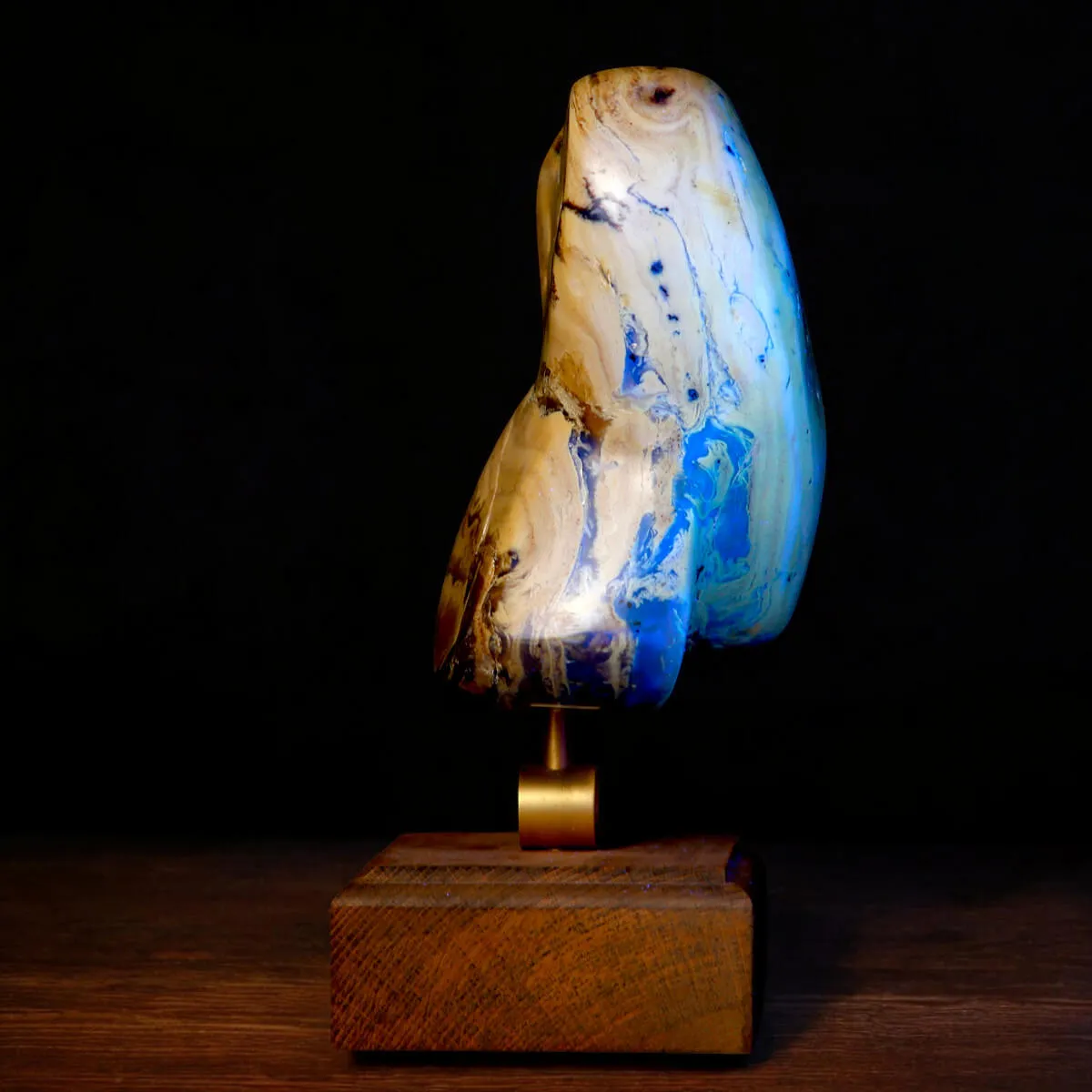 Ambra Fossile di Sumatra: Fluorescenza UV.