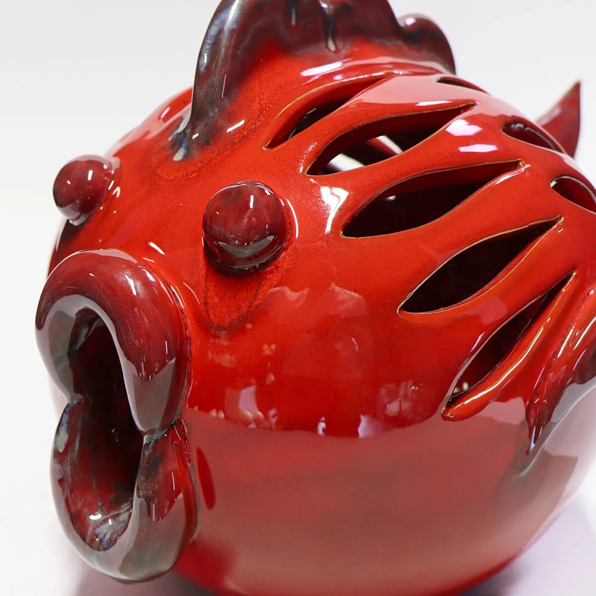 Scultura Pesce in Ceramica