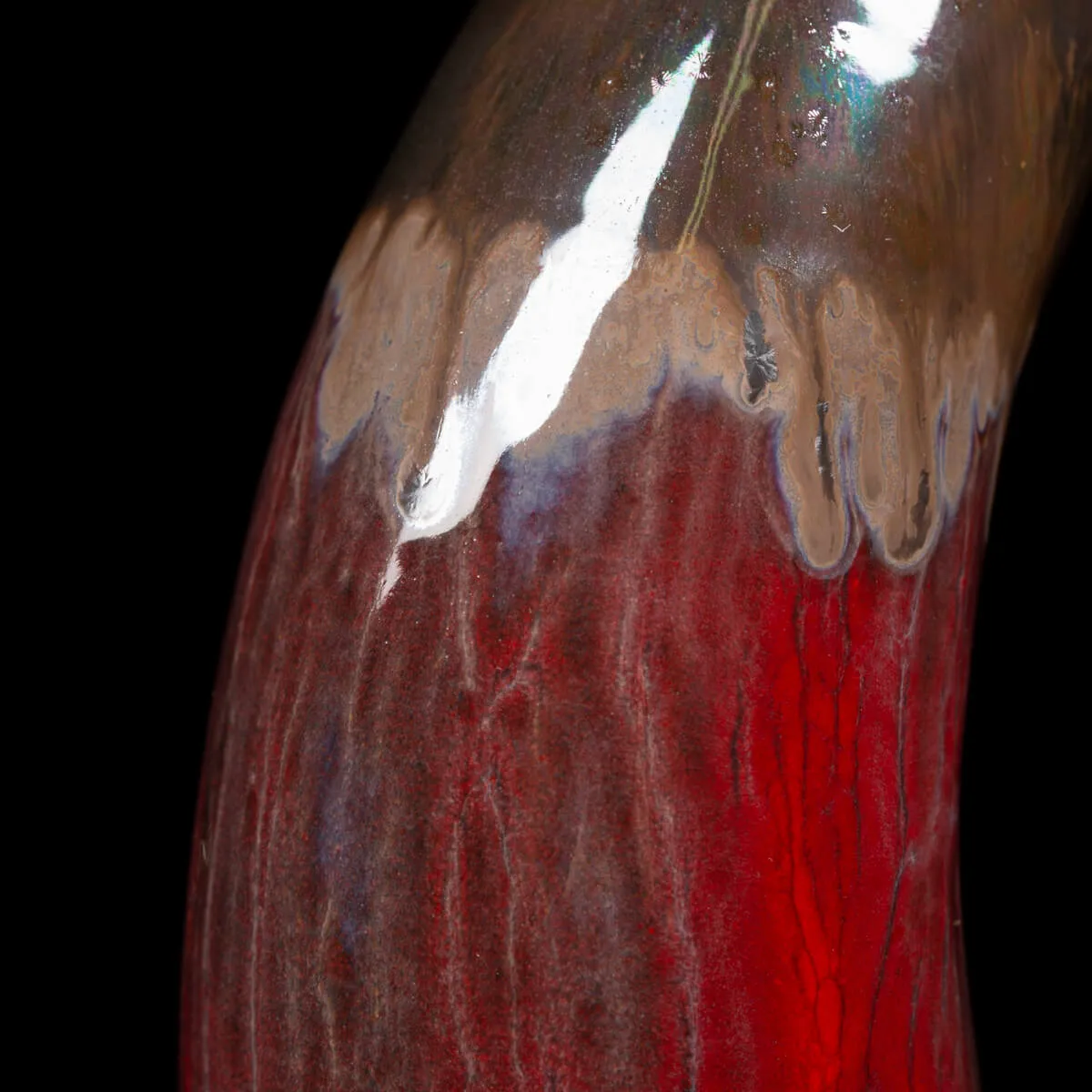 Scultura Corno in Ceramica
