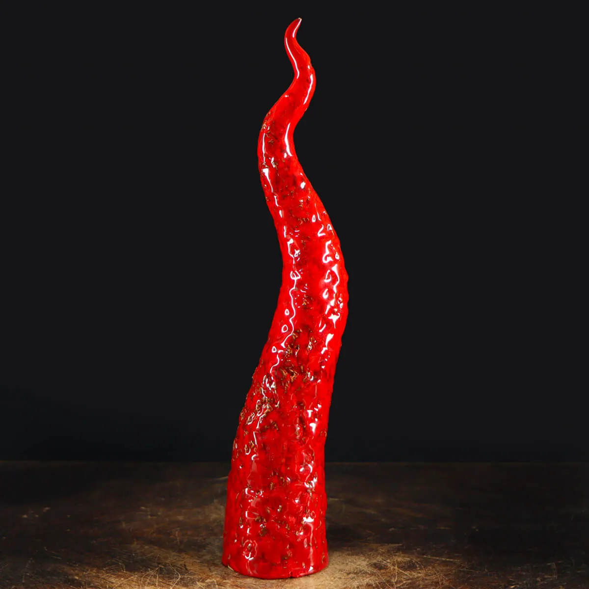 Scultura Corno in Ceramica