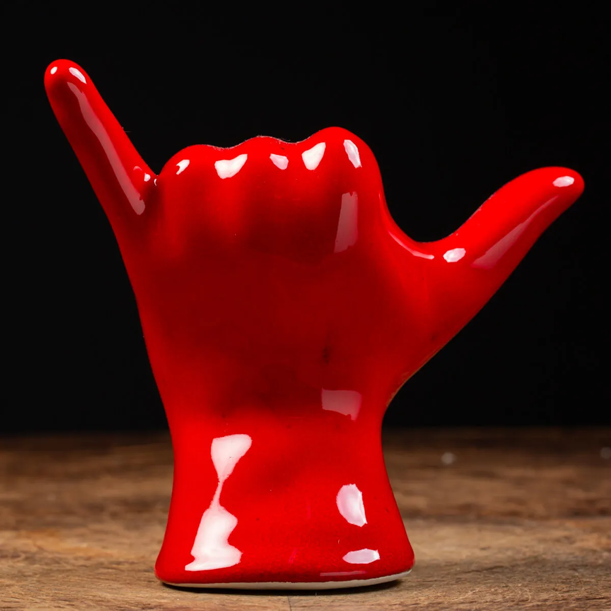 Scultura Mano Shaka (Hang Loose) Ceramica