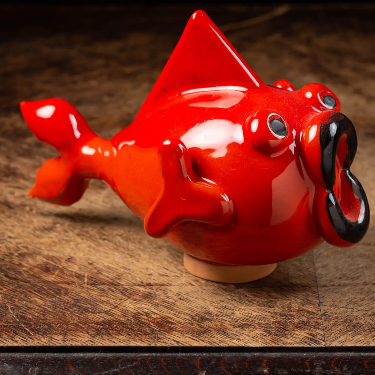 Scultura Pesce in Ceramica