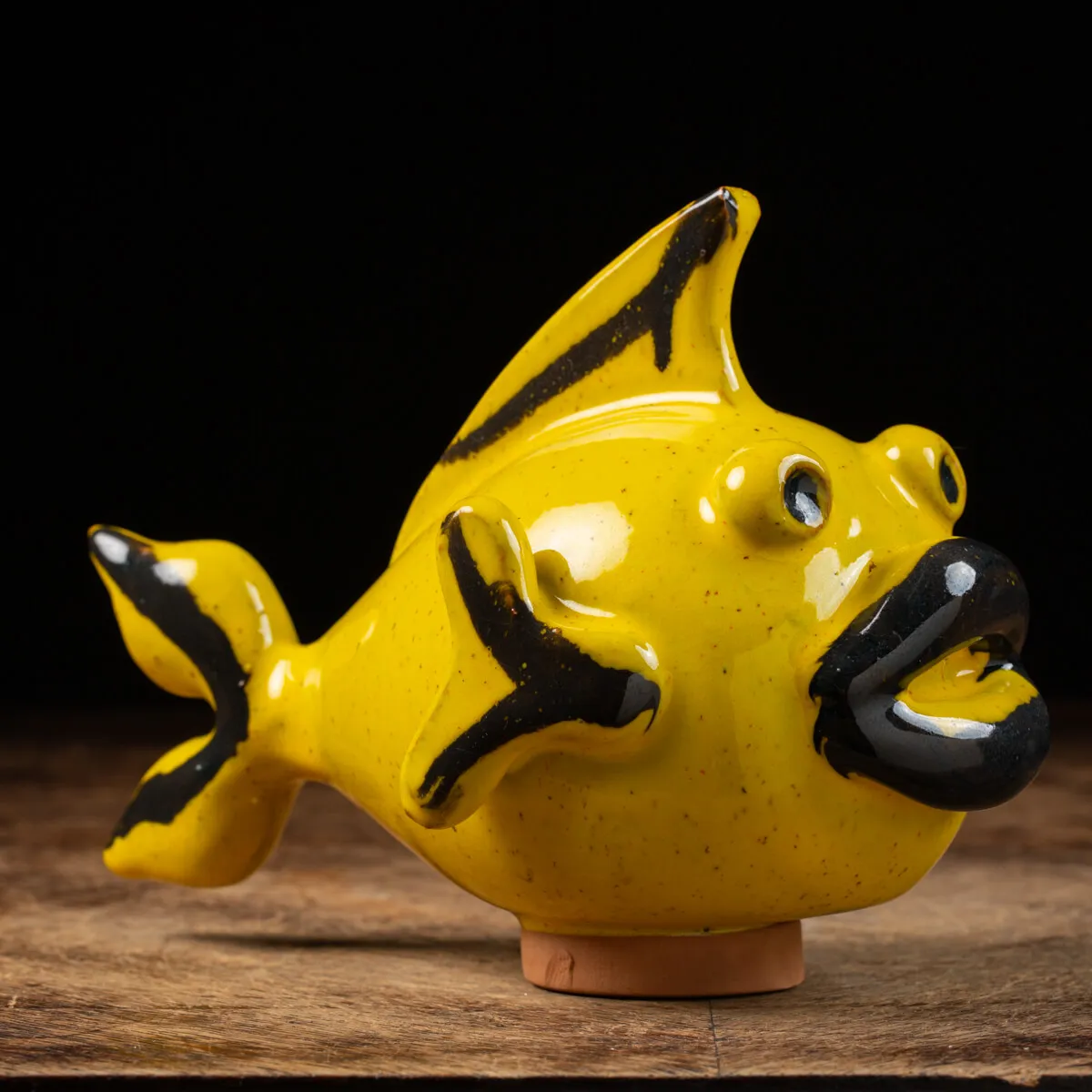 Scultura Pesce in Ceramica