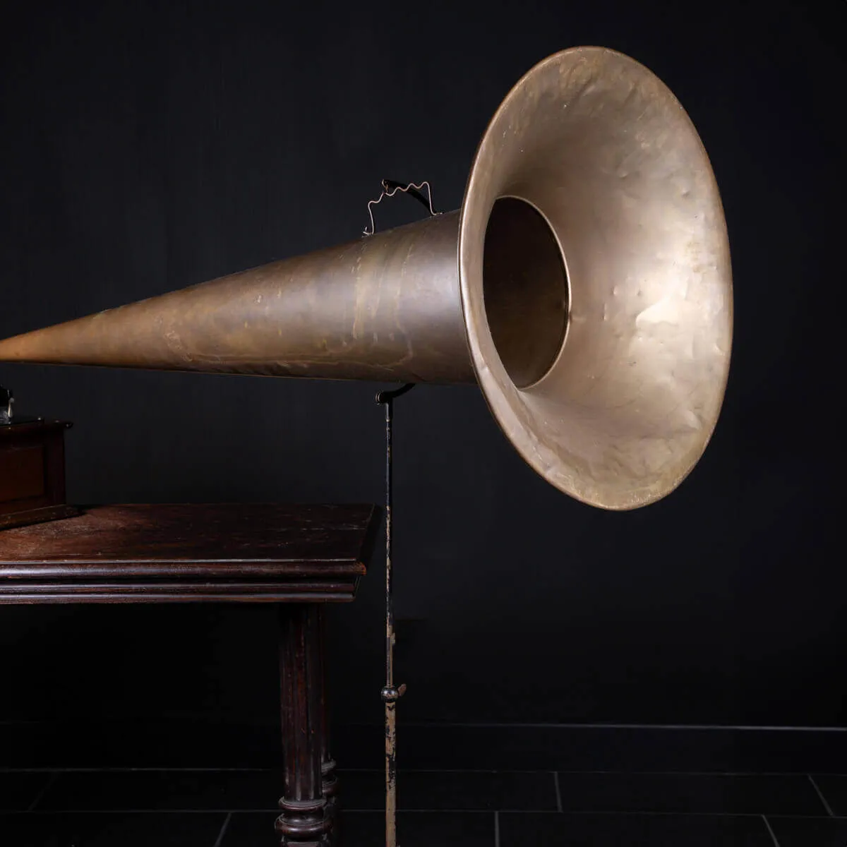 Fonografo Edison con tromba extra large, 1901-1903