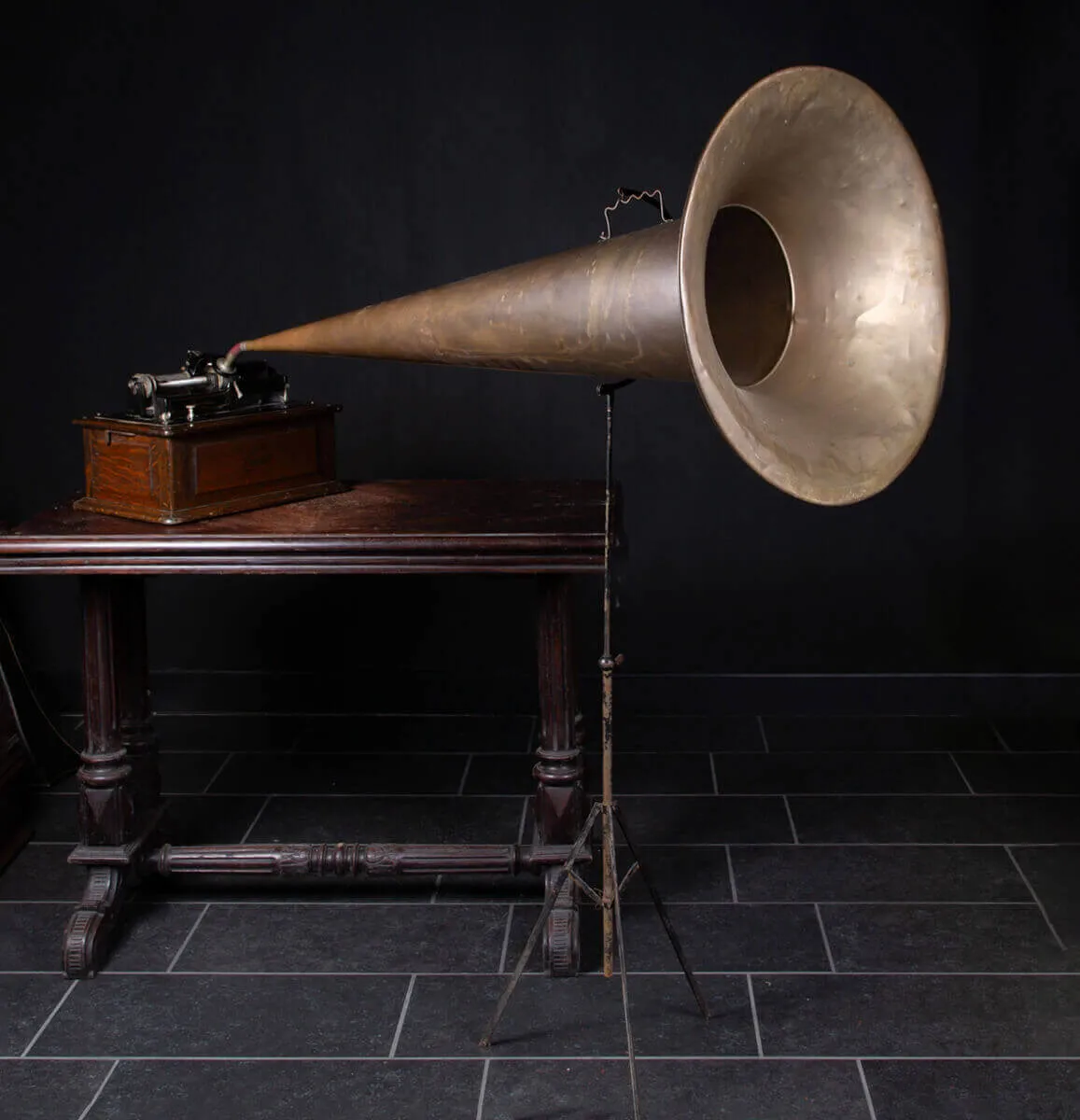 Fonografo Edison con tromba extra large, 1901-1903