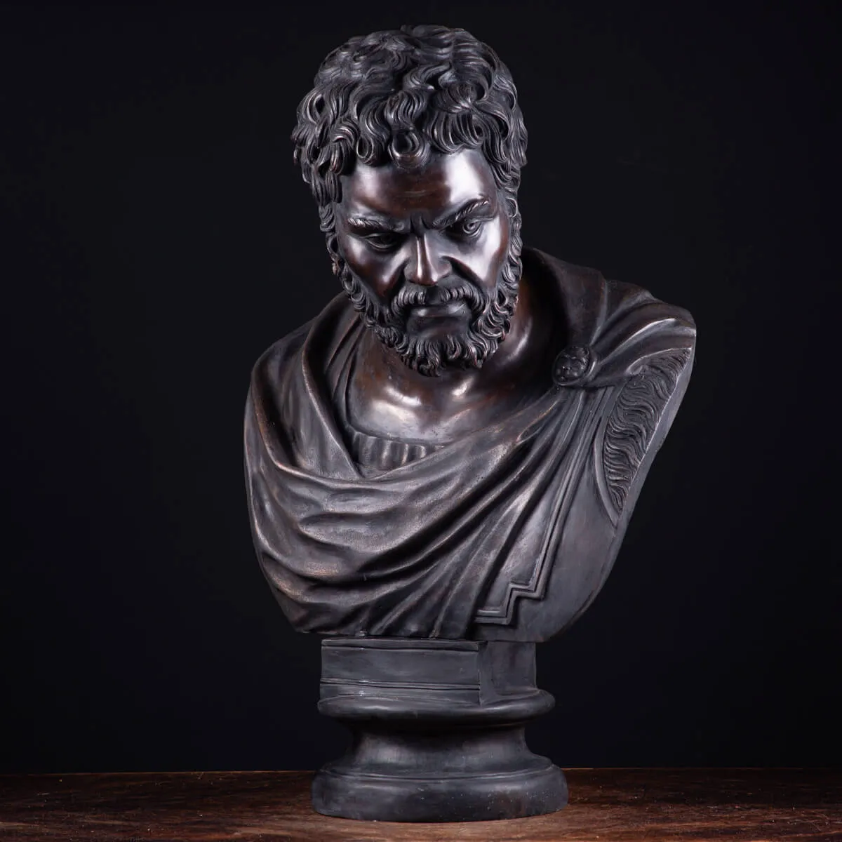 Busto in bronzo dell'imperatore romano Caracalla.