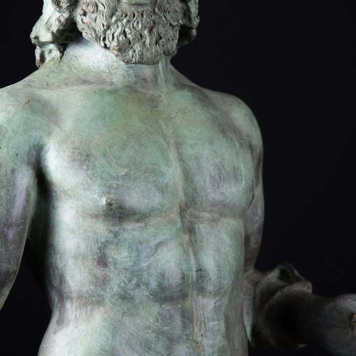 Repliche dei Bronzi di Riace: Maestria Artistica e Tradizione Antica.