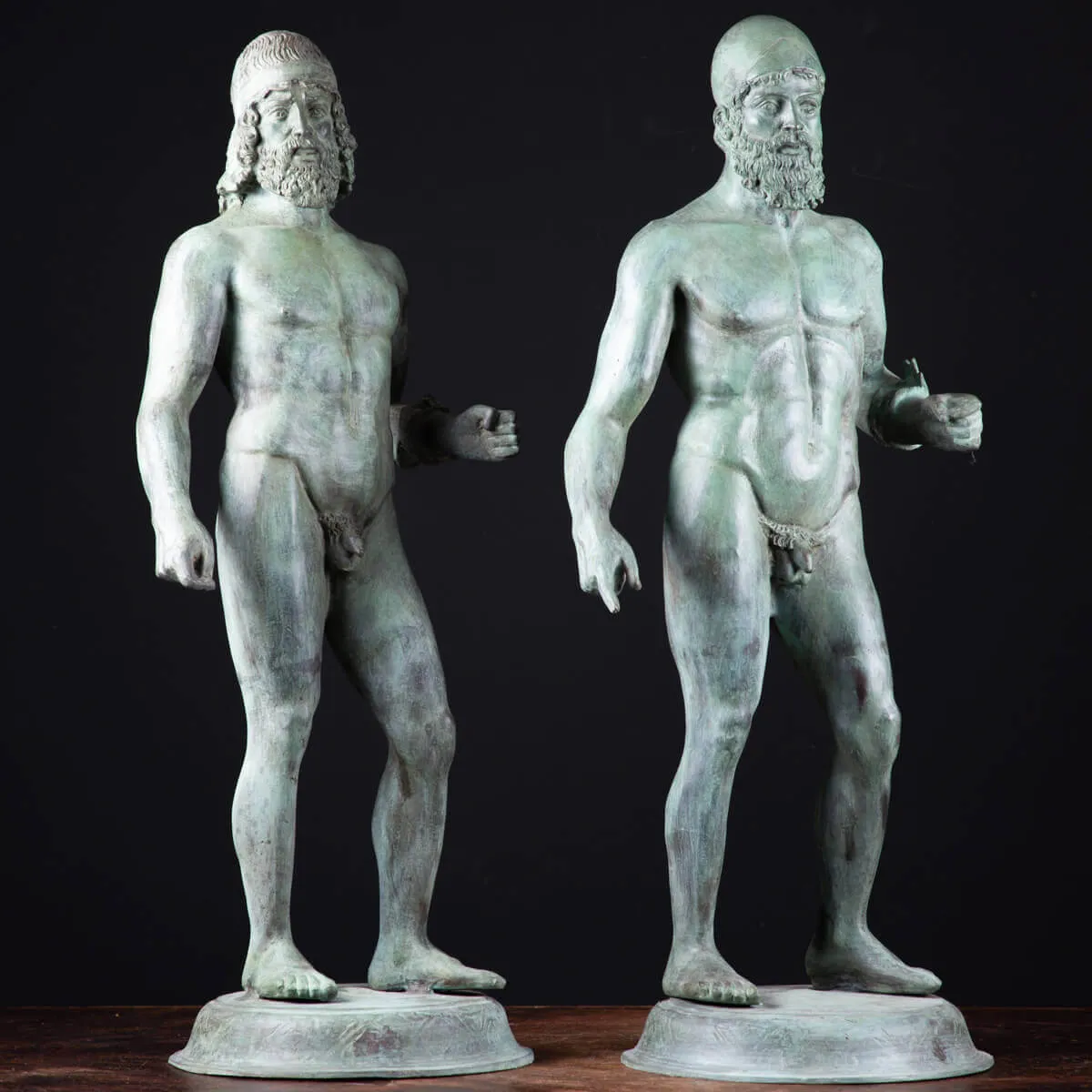 Repliche dei Bronzi di Riace: Maestria Artistica e Tradizione Antica.