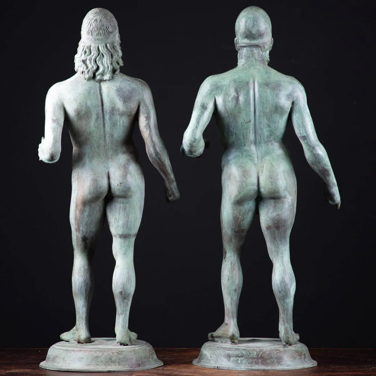 Repliche dei Bronzi di Riace: Maestria Artistica e Tradizione Antica.