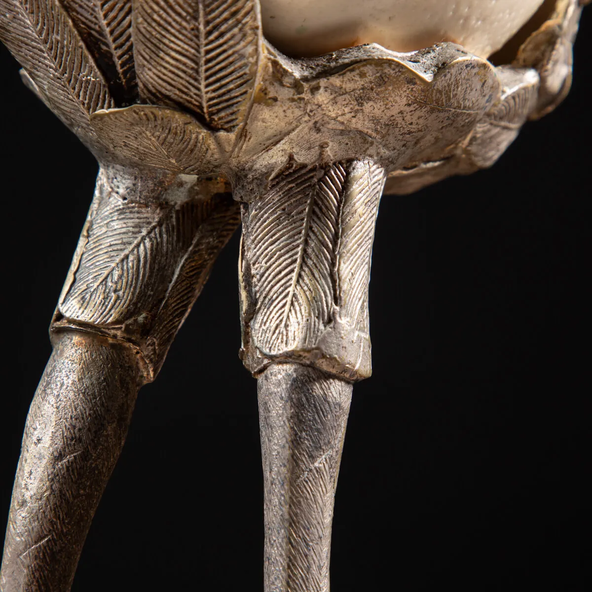Scultura Gru in Argento con corpo in uovo di Struzzo - Anthony Redmile