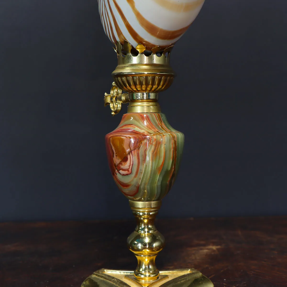 Nautilus Pompilius su Piedistallo