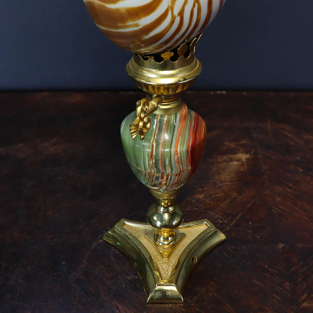 Nautilus Pompilius su Piedistallo